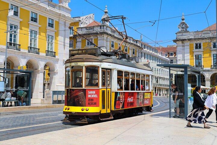 Lisbon: Small Group Half-Day City Tour & Belém Sites