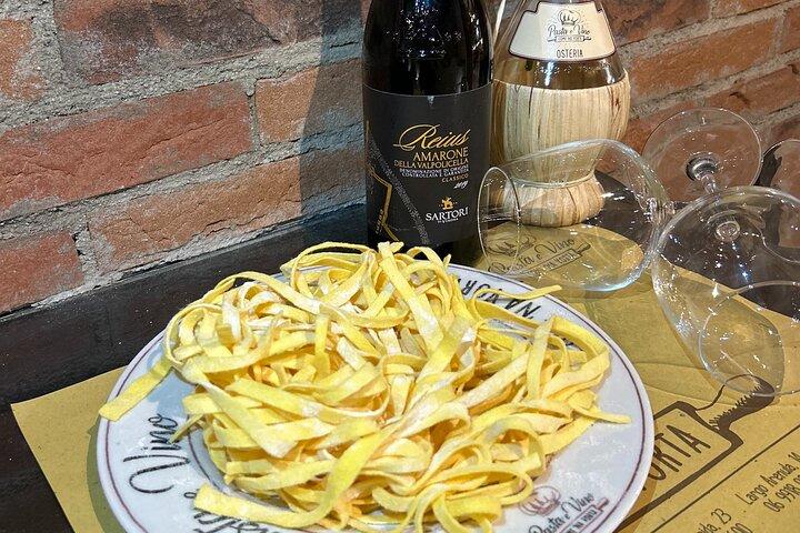 Milan culinary experience with high class wine tastings