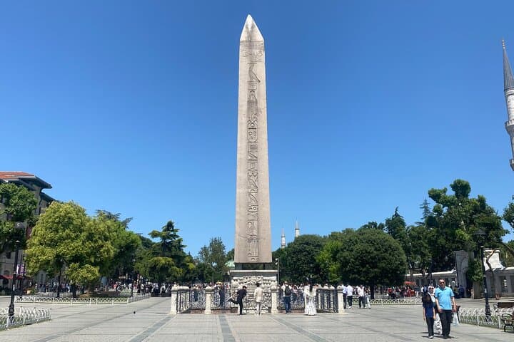 Istanbul City Tour: Small Group, Guide & All Tickets Included