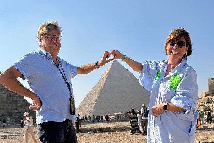 Private Tour: Giza Pyramids, Saqqara, Memphis & Lunch