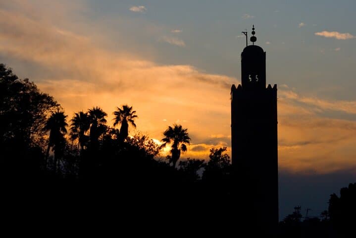 Private 2 Day Tour Casablanca to Marrakech with a Night in Desert