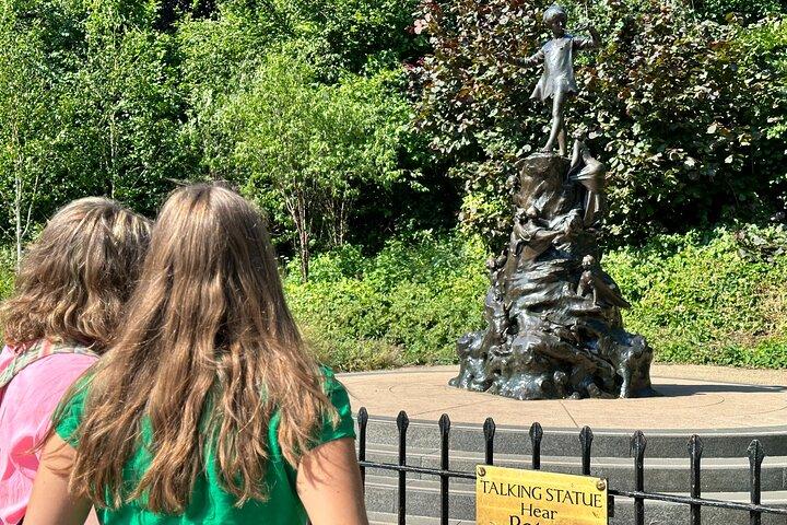 London Victoria and Albert Museum and Kensington Gardens tour