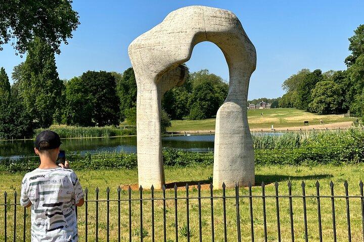 London Victoria and Albert Museum and Kensington Gardens tour