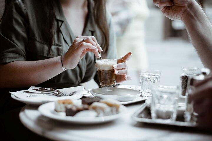 2.5 Hours Viennese Coffee House Culture Tour with Tastings