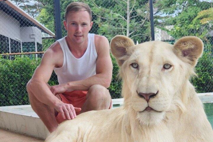 Lion Land Phuket Entry Ticket with Private Hotel Transfer