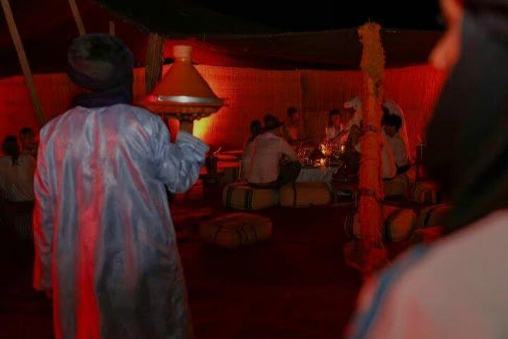 Marrakech: All-In-ONE Agafay CAMEL , DINNER, SHOW & TRANSPORT.