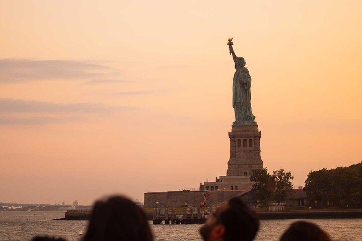 NYC Sunset Cruise Experience the City Twilight Magic
