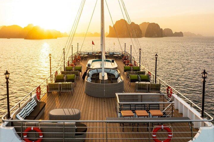 Hanoi Halong Bay 7 Hours Best Selling Luxury Tour with Limousine