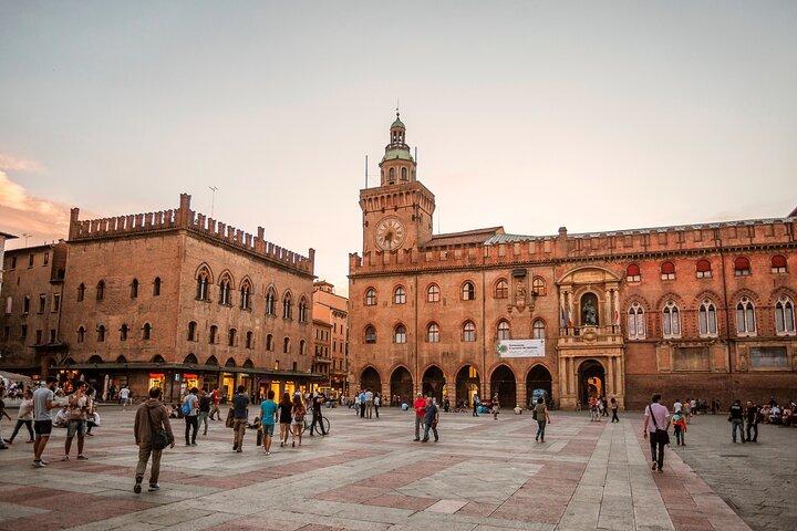Bologna : Small Group Guided Tour