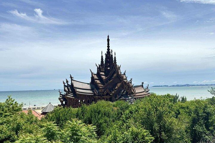 Private Pattaya City Tour with Sanctuary of Truth from Bangkok