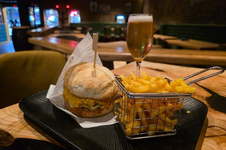 Reeperbahn Tour and Dinner Voucher St. Pauli for Connoisseurs