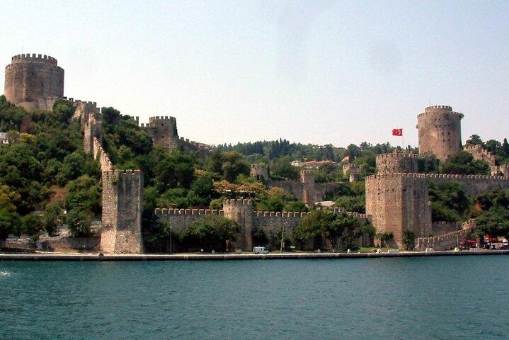 Short Bosphorus Cruise Tour With Hotel Pickup And Audio Guide