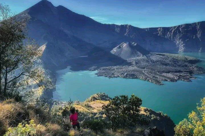 One Day Mount Rinjani Trek to Senaru Crater Rim