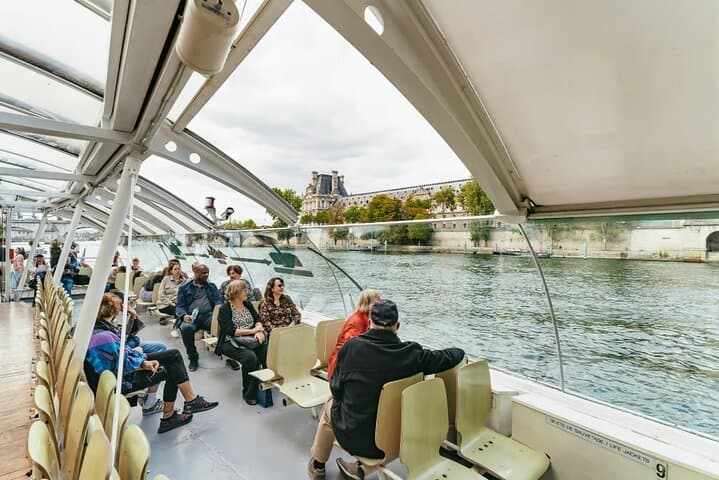Paris Seine River Hop-On Hop-Off Sightseeing Cruise by Batobus