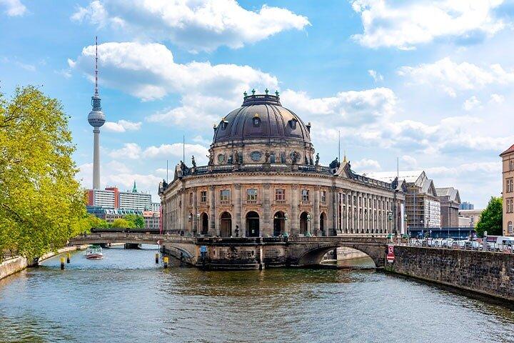 Berlin MegaPass: Top Attractions, Berlin Island & City Discovery