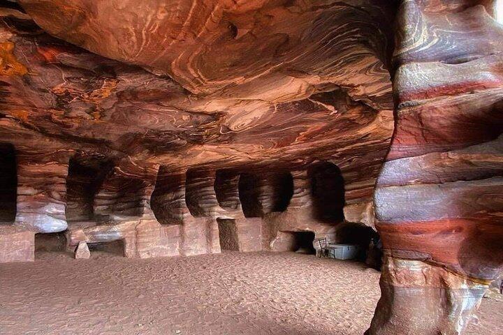 Private 3-Hour Petra Tour: Treasury, Siq & Ancient City
