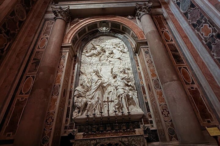 St Peter's Basilica Underground Tour with Dome Climb