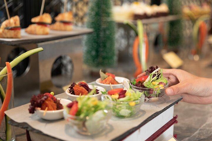 Abu Dhabi Airport AUH Lounge Access
