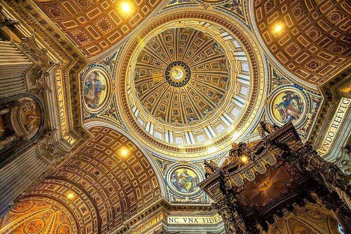 Guided Tour of St. Peter’s Basilica with Expert Guide