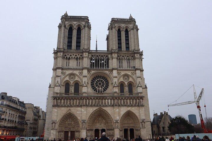 Notre-Dame, Sainte-Chapelle & Conciergerie Walking Tour