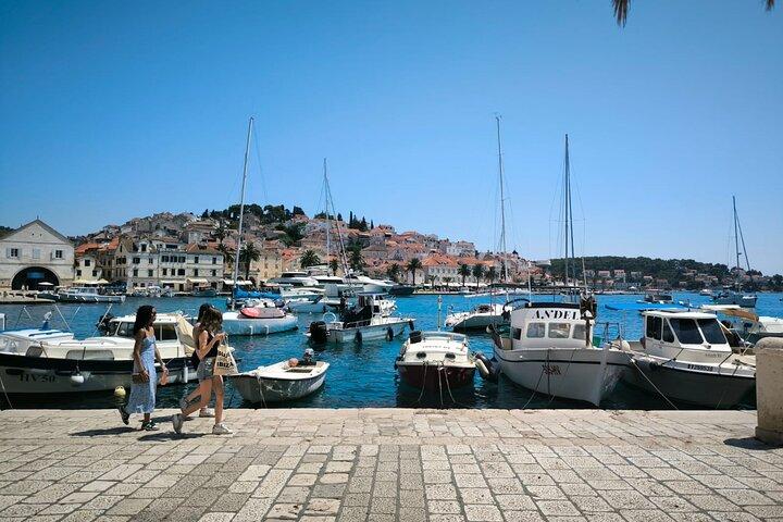 Blue cave and Hvar - 5 Islands speedboat tour from Split
