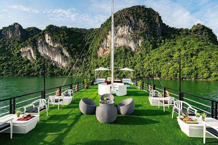 Halong 5-Star Day Sonata Cruise, Buffet, Jacuzzi and Kayaking