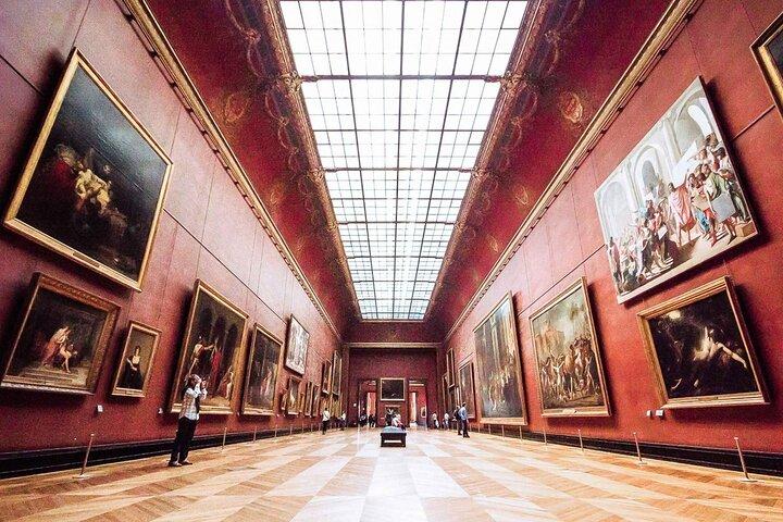 Louvre Museum Half Day Guided Tour in Paris (Skip-the-Line)