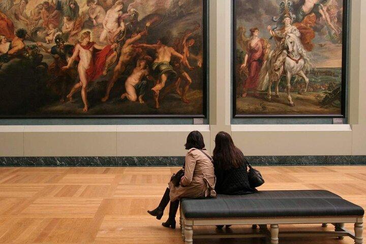 Louvre Museum Half Day Guided Tour in Paris (Skip-the-Line)