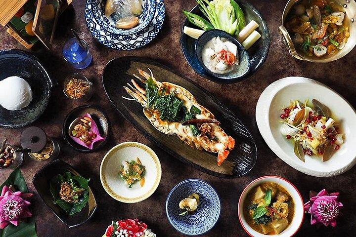 Fine Dining with Cultural Show by the Mandarin Oriental