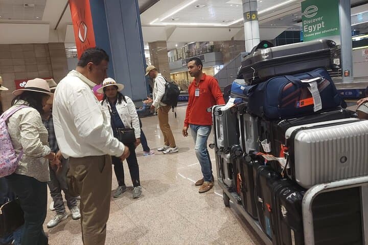 VIP Meet and assist with transfer from Cairo and SPX Airport