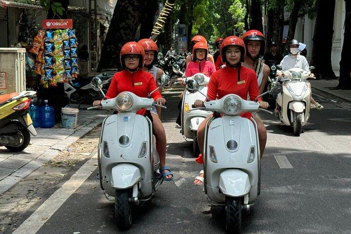 The insider's Hanoi + Train Street 4,5 Hours Female Ao Dai Riders