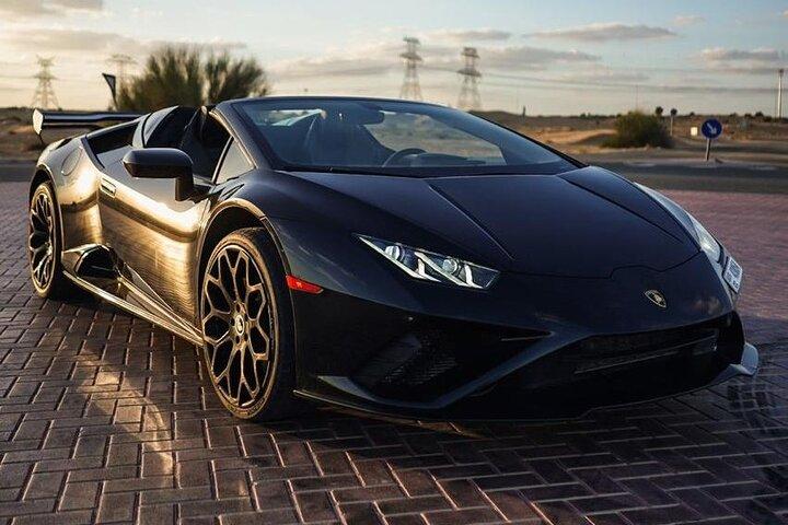 Private Car Rental in Dubai