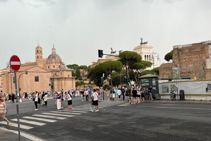 Rome: Colosseum Roman Forum & Palatine Hill guided Tour