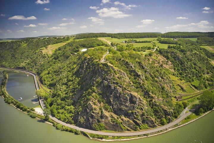 from Frankfurt: River Rhein, Ruedesheim, Loreley and Mini Cruise