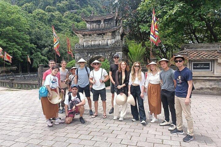 From Hanoi: Day Trip to Trang An Scenic Landscape & Hoa Lu