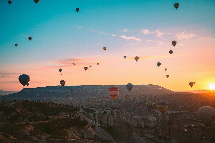 Cappadocia Sunrise Hot Air Balloon Ride with Hotel Transfer