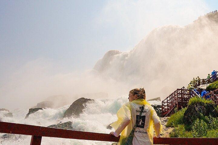 Niagara Falls USA Highlights Tour with Cave of the Winds