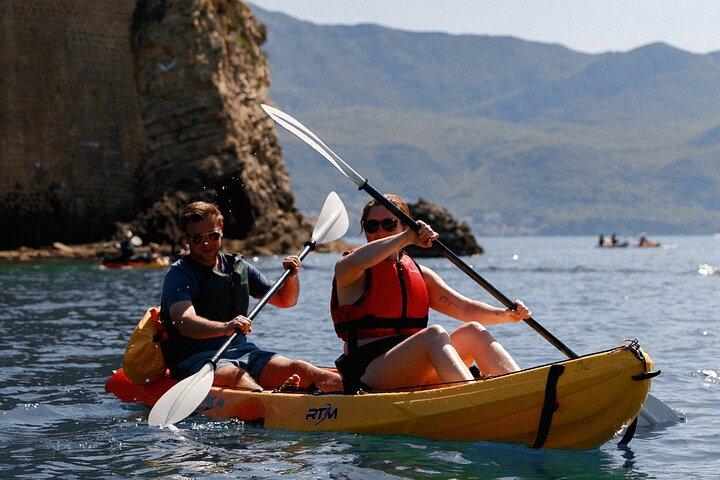 Budva: Kayak & SUP Rental