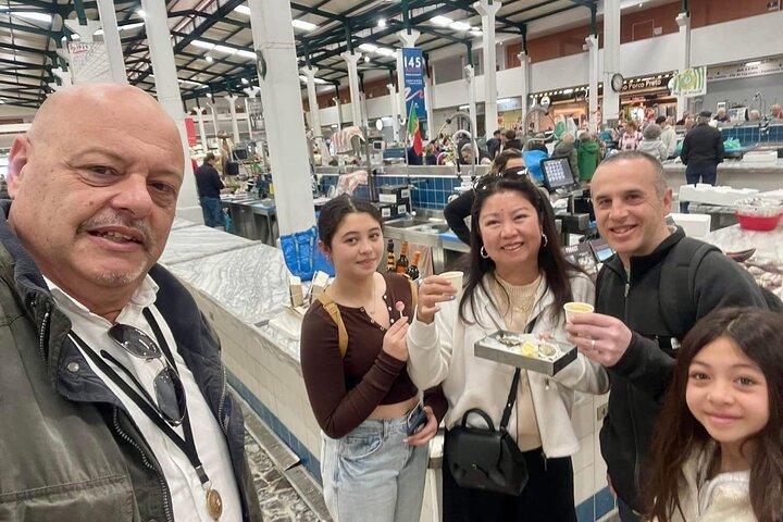 Private transport from Lisbon to the Algarve with 2 stops