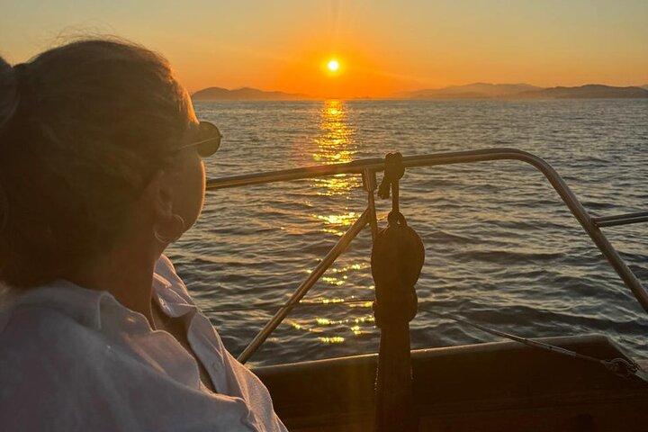 Sunset Cruise Athens Riviera – Half Day Swimming&BBQ onBoard