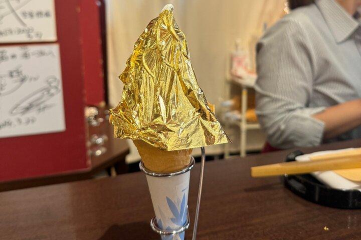 Gold Leaf Workshop and Culture Walk in Kanazawa