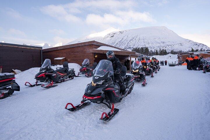 Adventure Snowmobile Safari