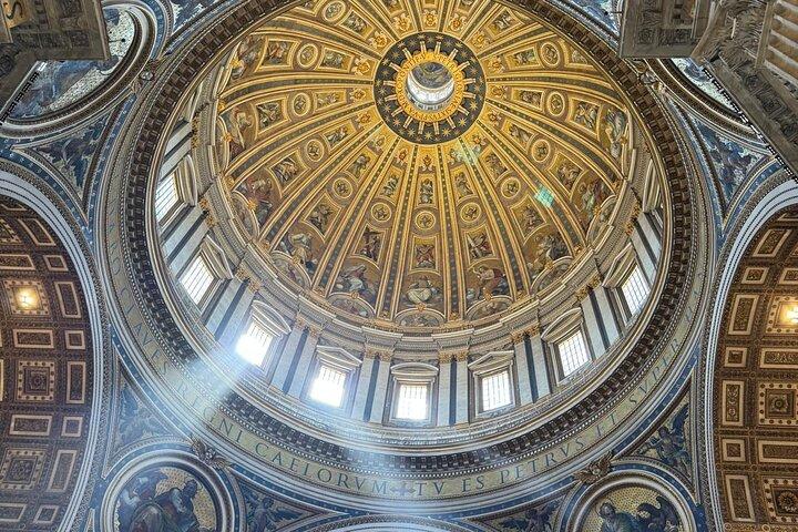 Saint Peter’s Basilica & Grottes Tour with Dome Access