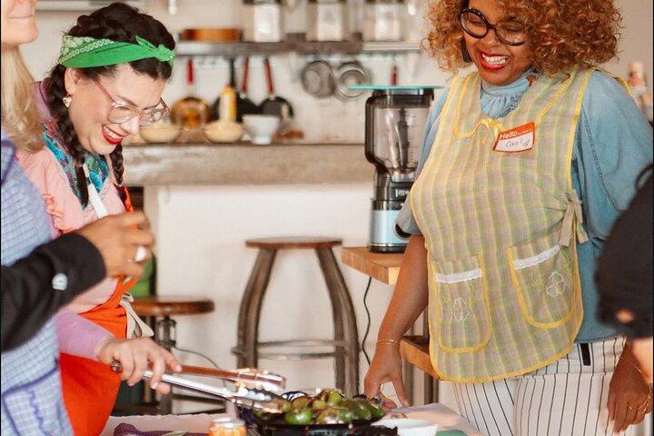 Las Vegas Mexican Salsa Cooking Experience with Celebrity Chef
