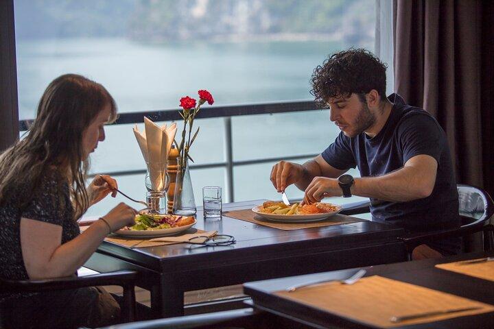 Scarlet Pearl Cruise – Luxury 2D1N Halong & Lan Ha Bay Cruise