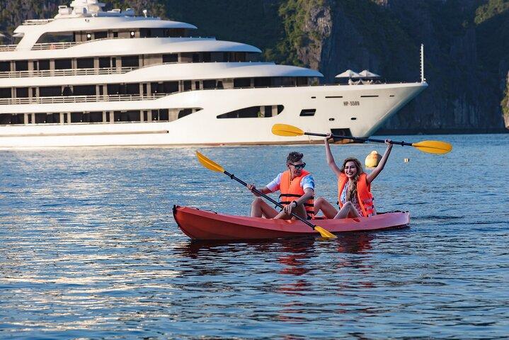 Best 2-Day Halong Bay & Lan Ha Bay Luxury 2D1N Cruise from Hanoi