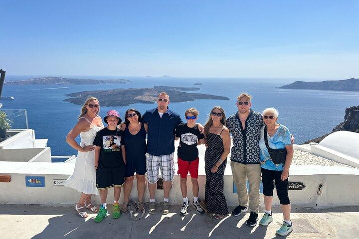 Private Luxury Transfers in Santorini-Airport ,Port & Hotels