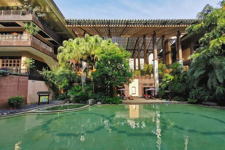 Chongqing Luxury Hot Spring and Massage Luxury Meal Private Tour