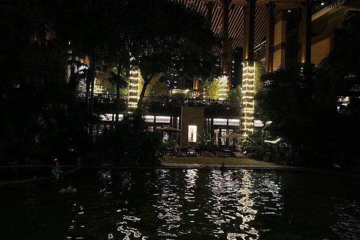 Chongqing Luxury Hot Spring and Massage Luxury Meal Private Tour