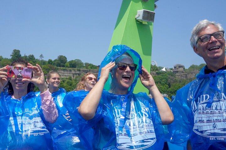Niagara Falls Day and Night Combo plus Dinner & Fireworks